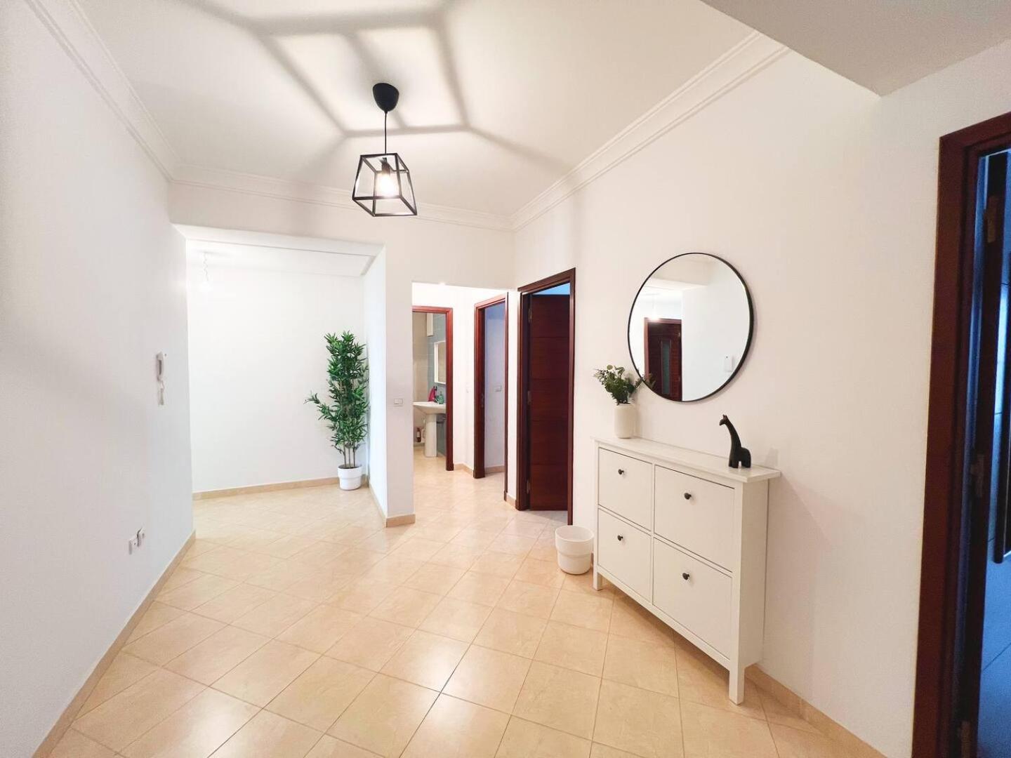 Cosy & Convenient 2-Bed Apartment In Playa タンジェ エクステリア 写真
